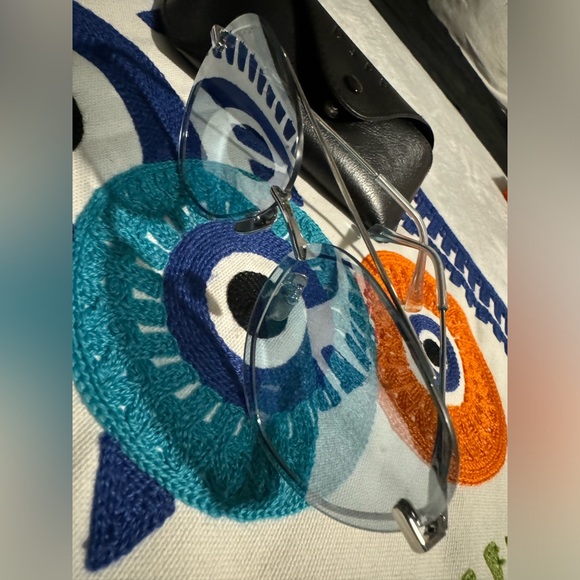 DIFF Sunglasses - Picture 3 of 3